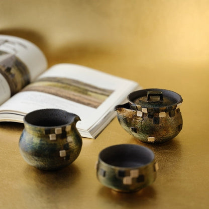 Da qi -Ji he bao ping teapot
